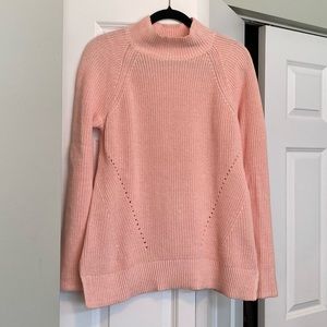 Gap sweater